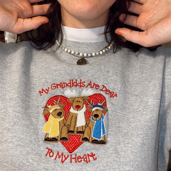 Grandma style vintage sweatshirt w faux turtleneck - Picture 3 of 3